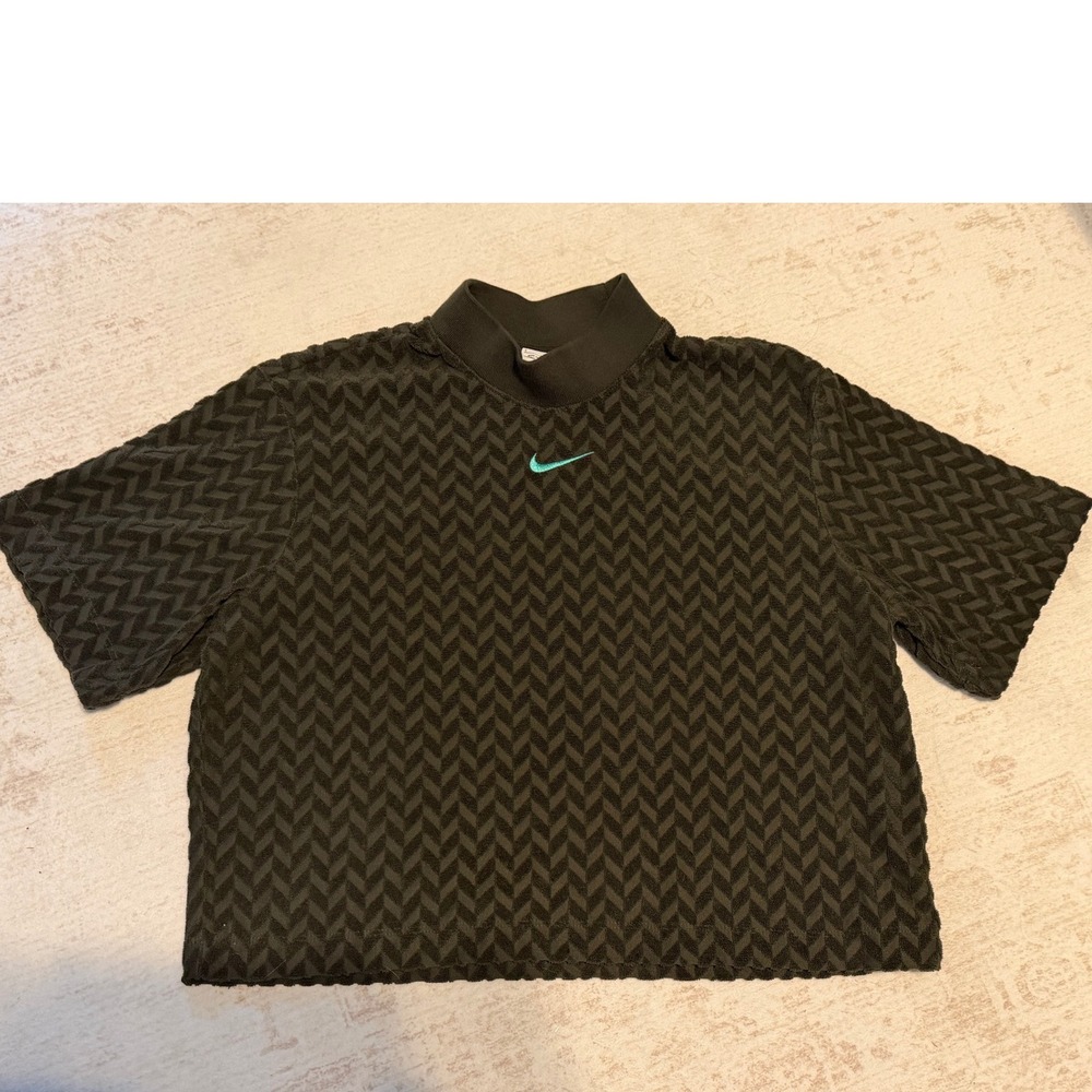 Nike Womens Textured Chevron Crop Top and Jogger Pants Set Olive Green Small - Picture 2 of 9